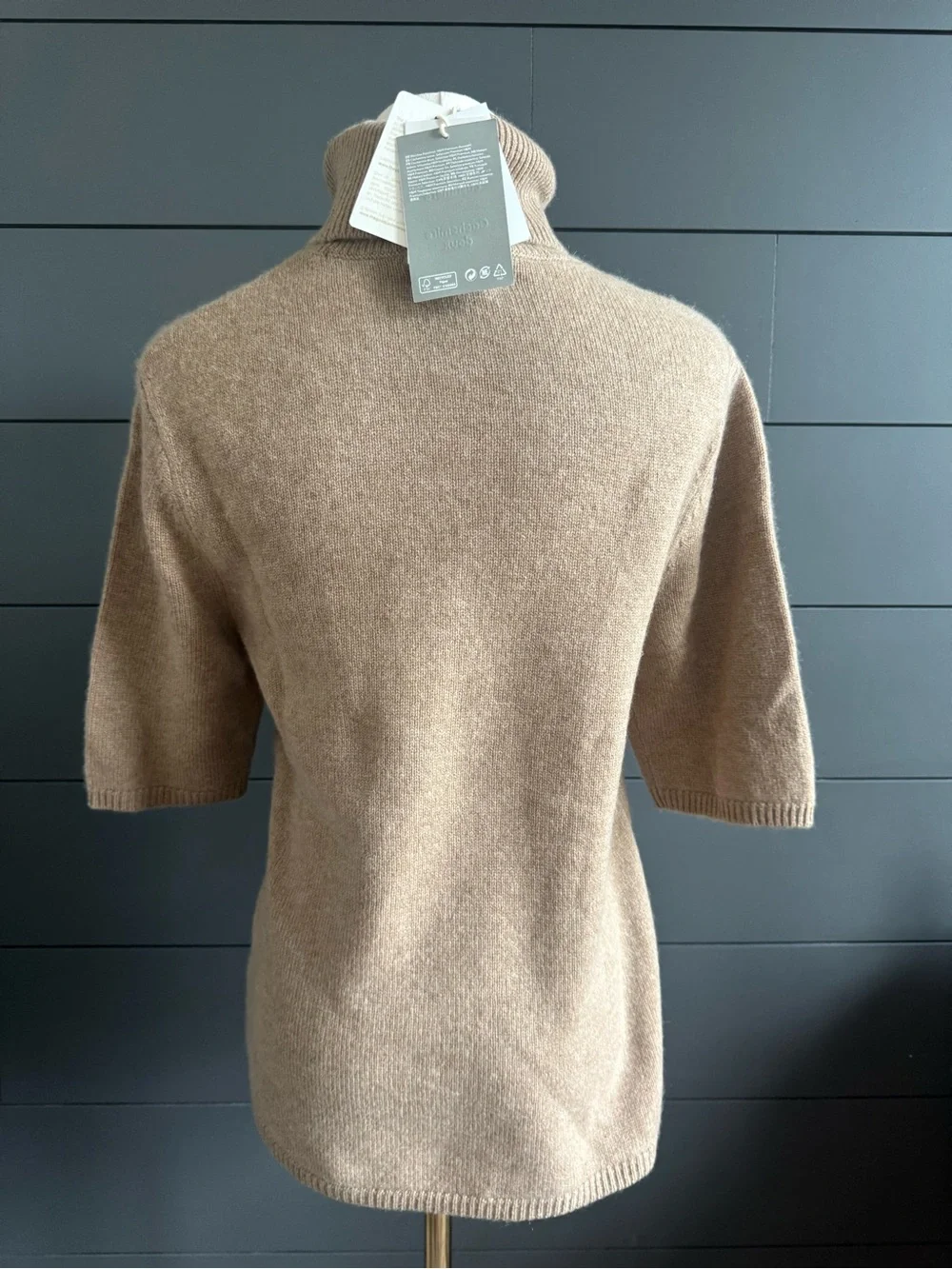 H&M Classic Cashmere Turtleneck Short-Sleeve Sweater in Beige Soft Luxe NWT - Picture 3 of 11